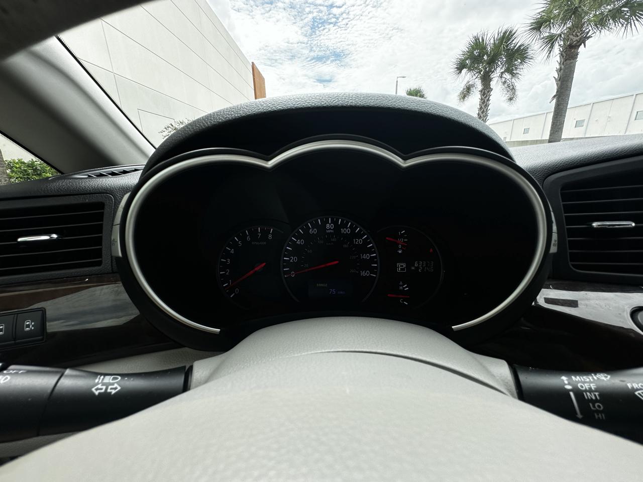 Nissan Quest  2015