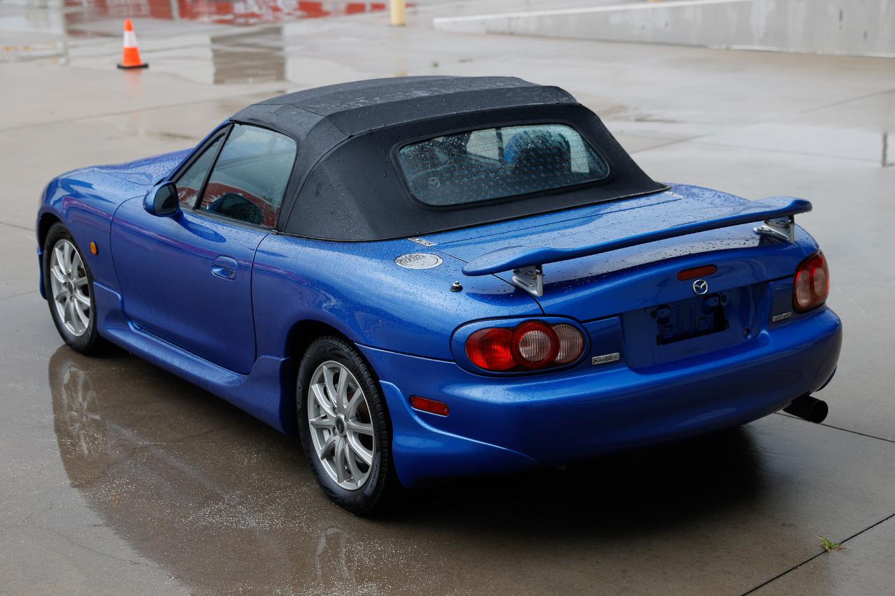 Mazda Miata  2001