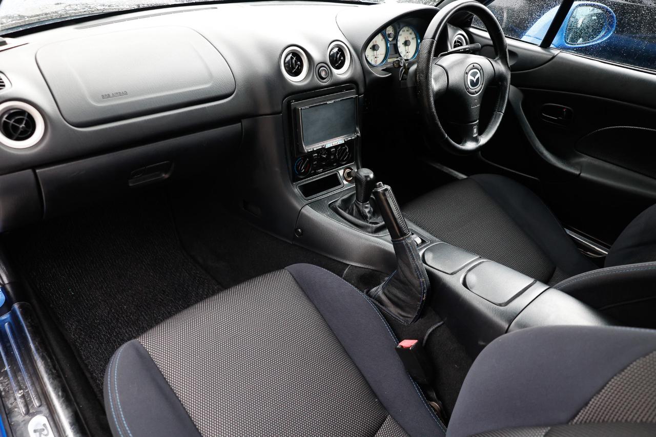Mazda Miata  2001