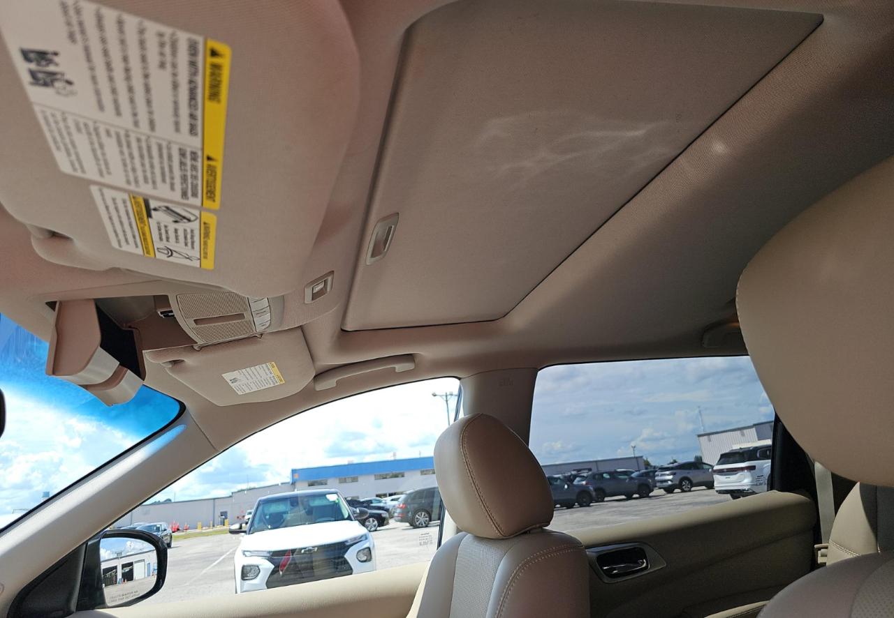 Nissan Pathfinder  2015