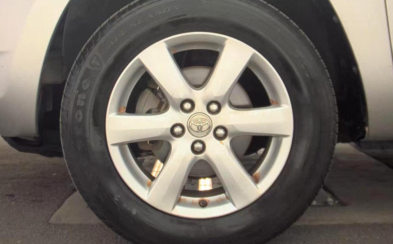 Toyota RAV4  2007
