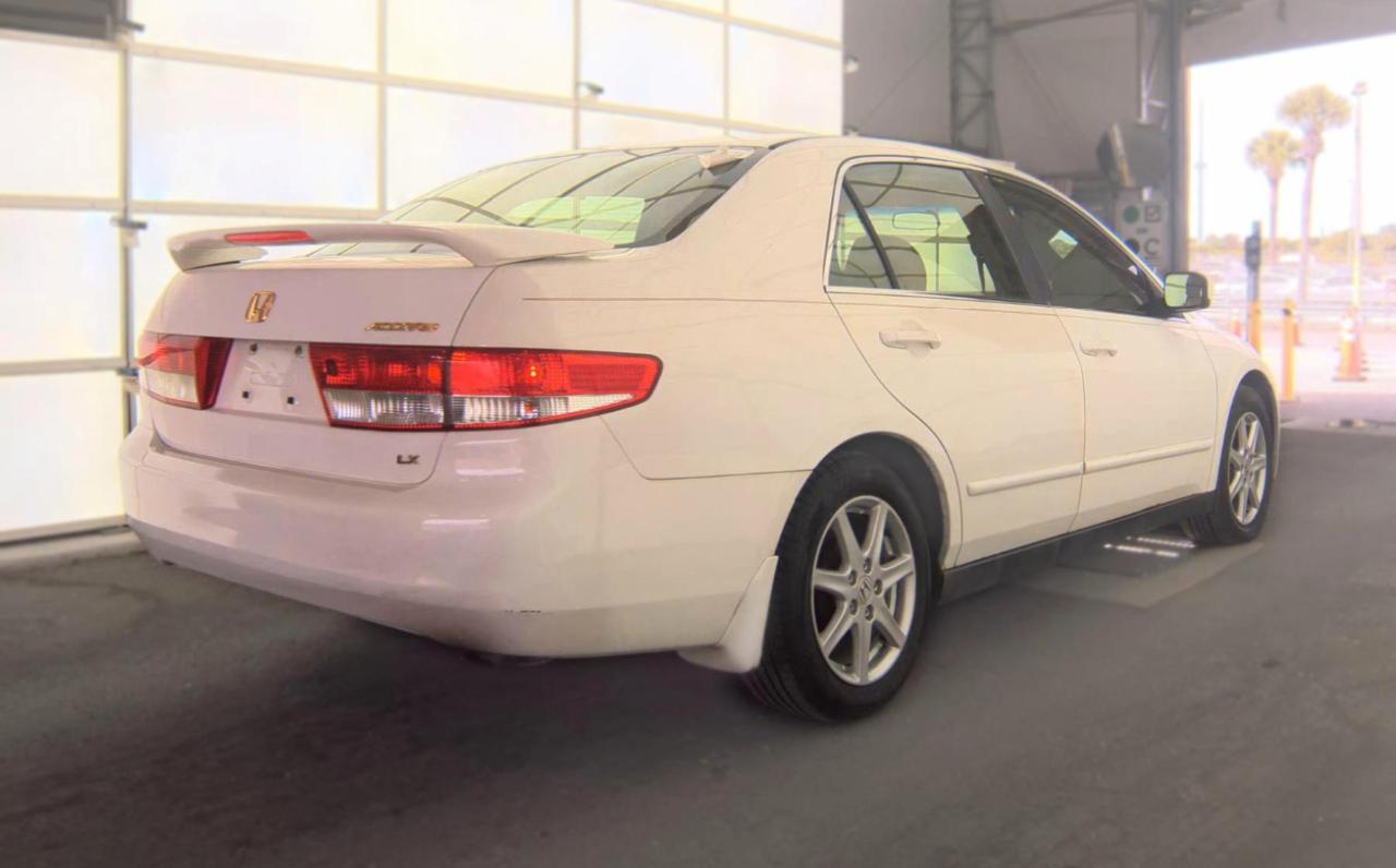 Honda Accord Sdn  2003