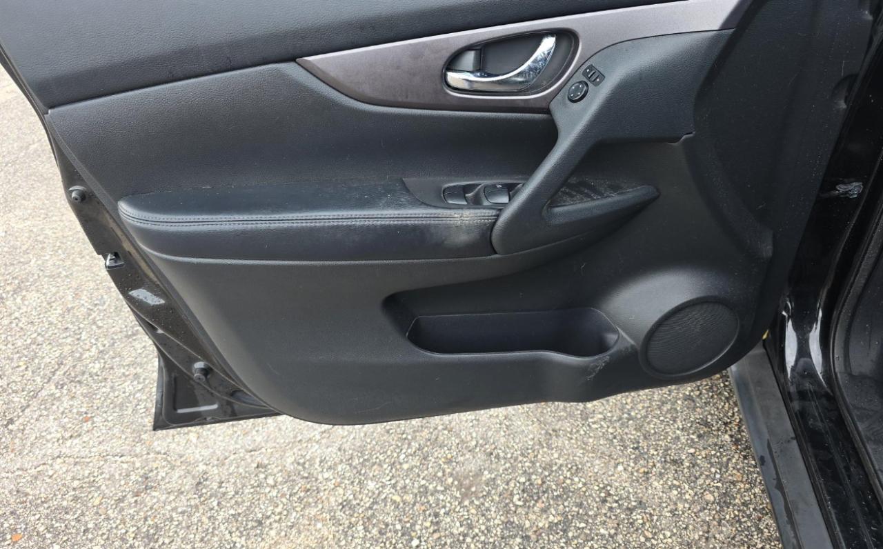 Nissan Rogue  2016