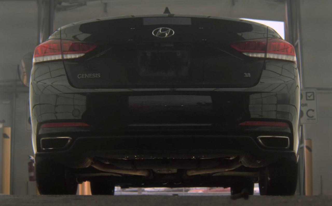 Hyundai Genesis  2015