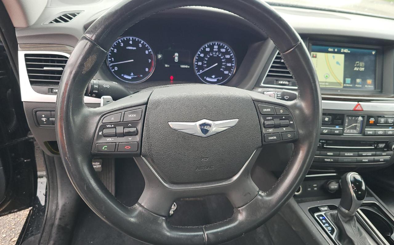 Hyundai Genesis  2015