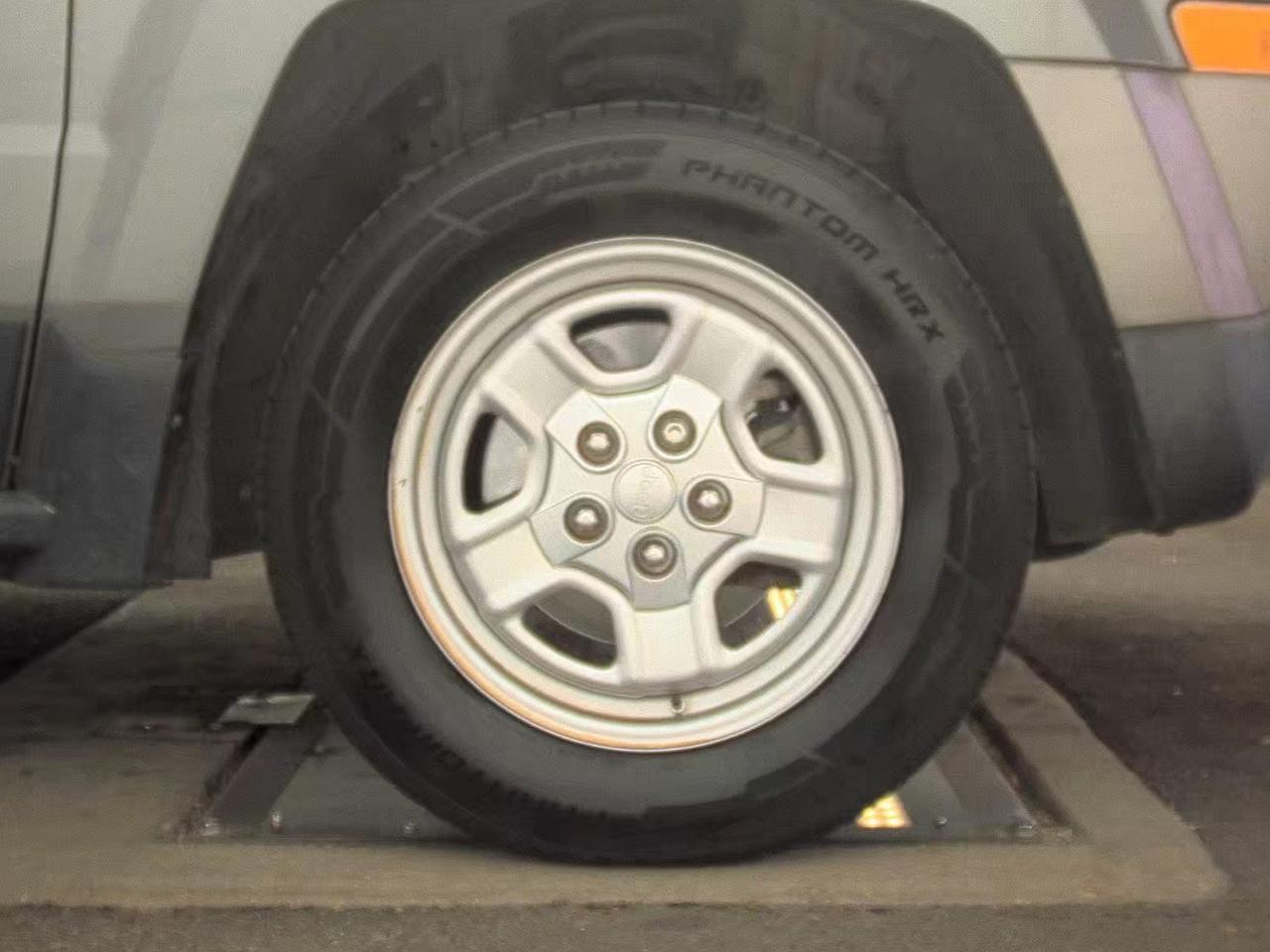 Jeep Patriot  2012