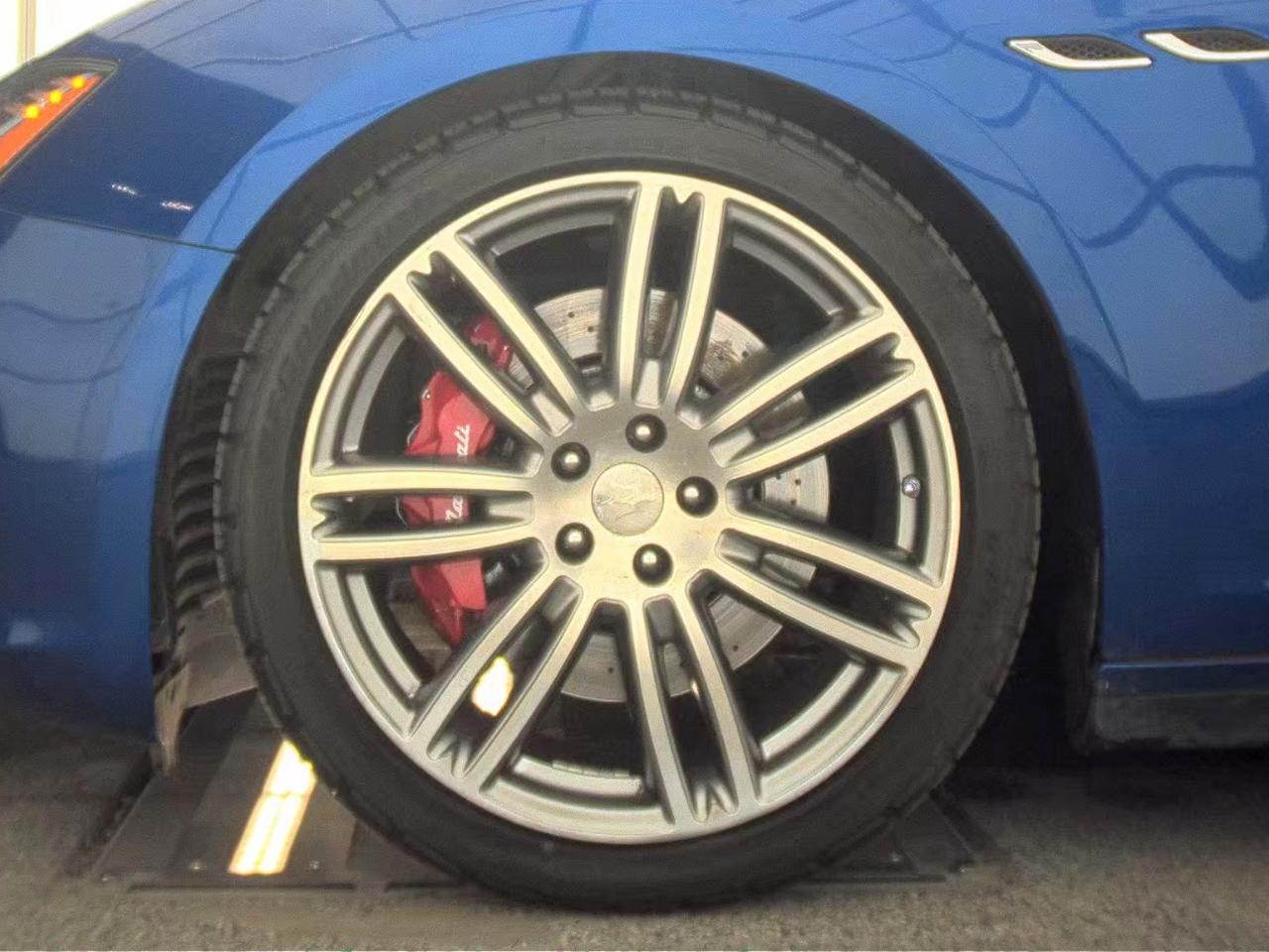 Maserati Ghibli  2015
