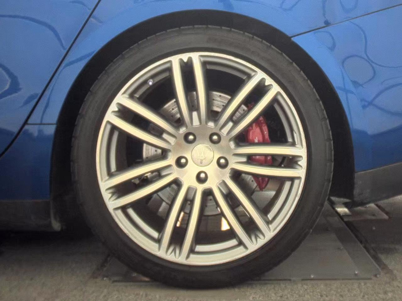 Maserati Ghibli  2015