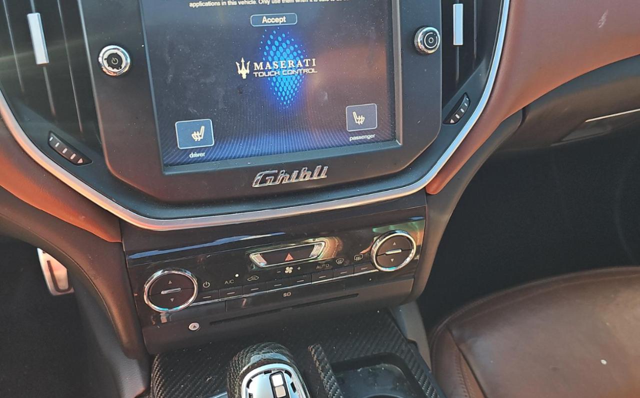 Maserati Ghibli  2015