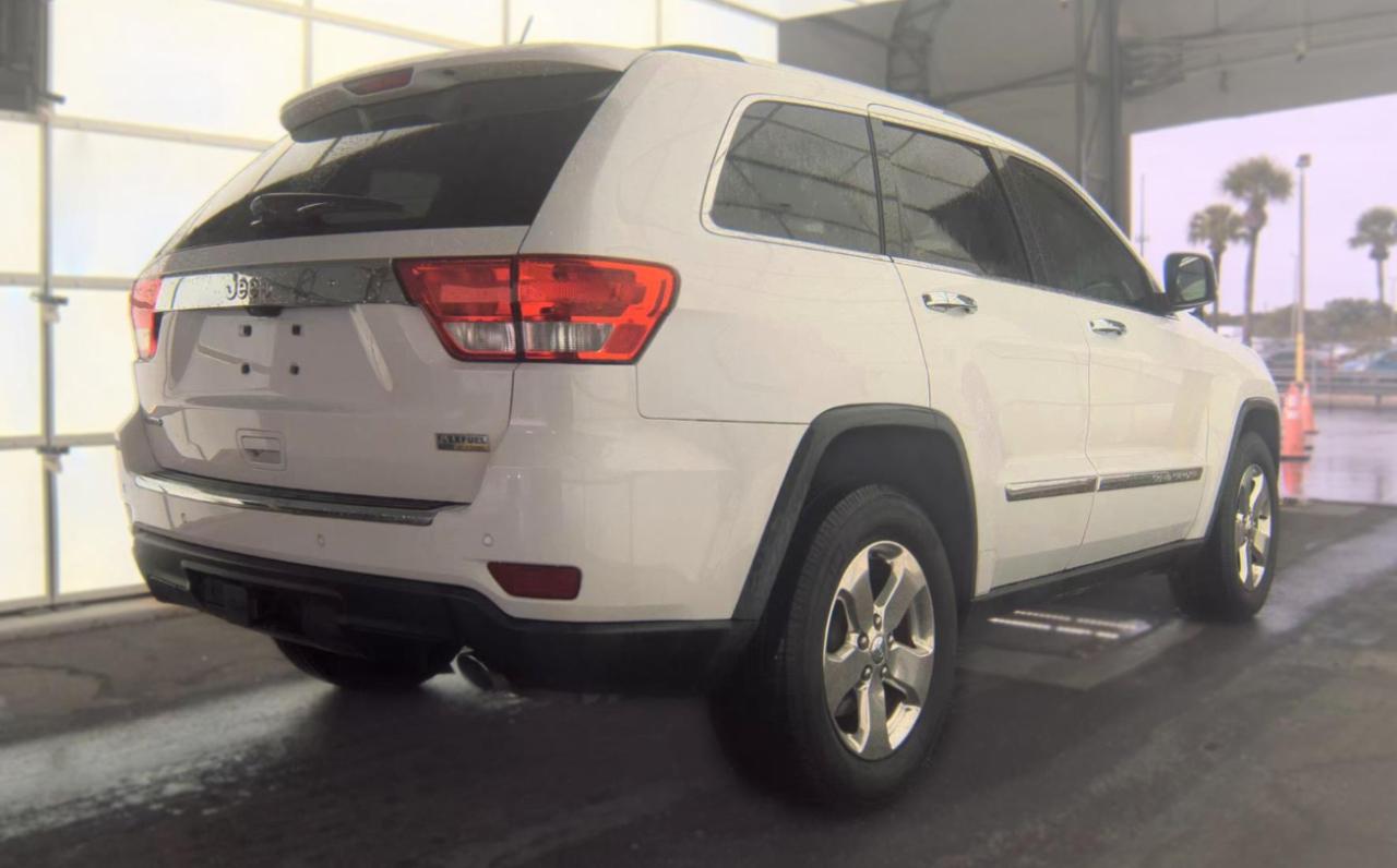 Jeep Grand Cherokee  2013