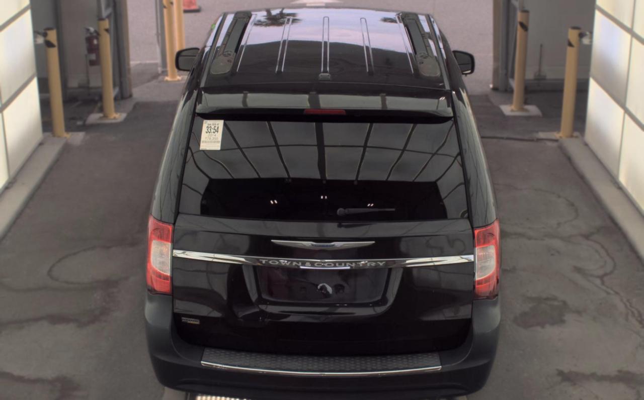 Chrysler Town & Country  2014