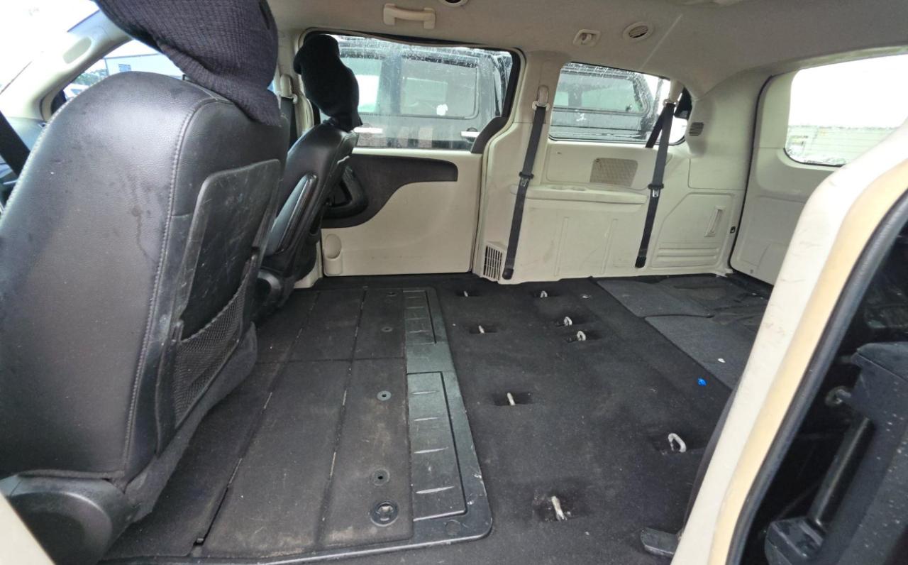 Chrysler Town & Country  2014