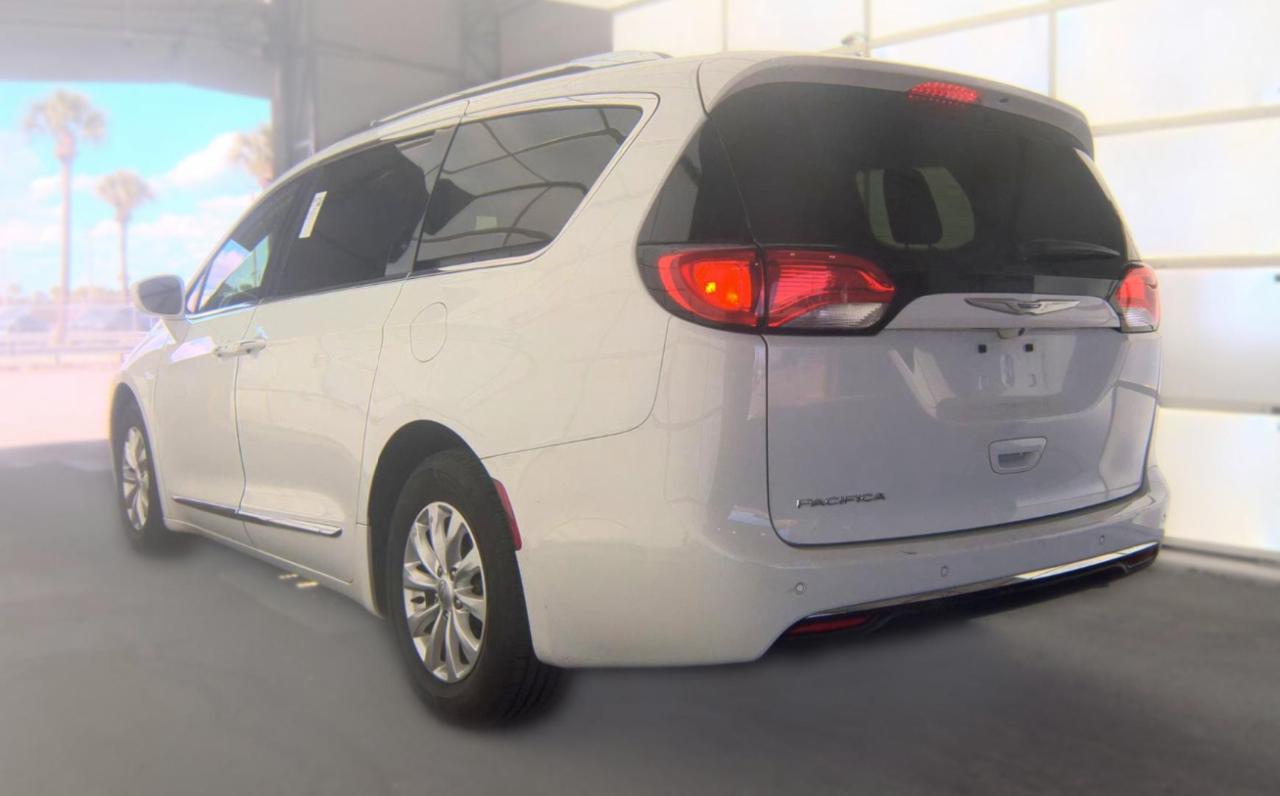 Chrysler Pacifica  2019
