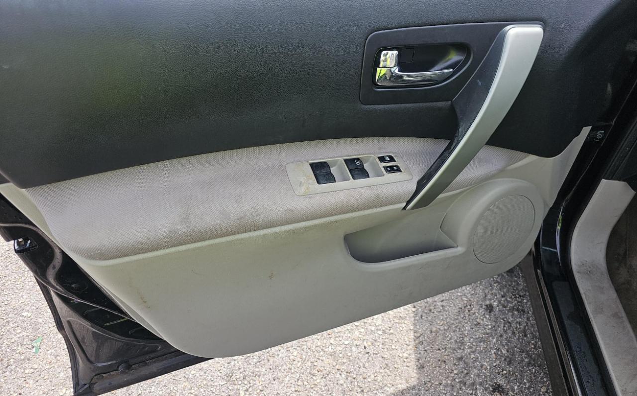 Nissan Rogue  2013