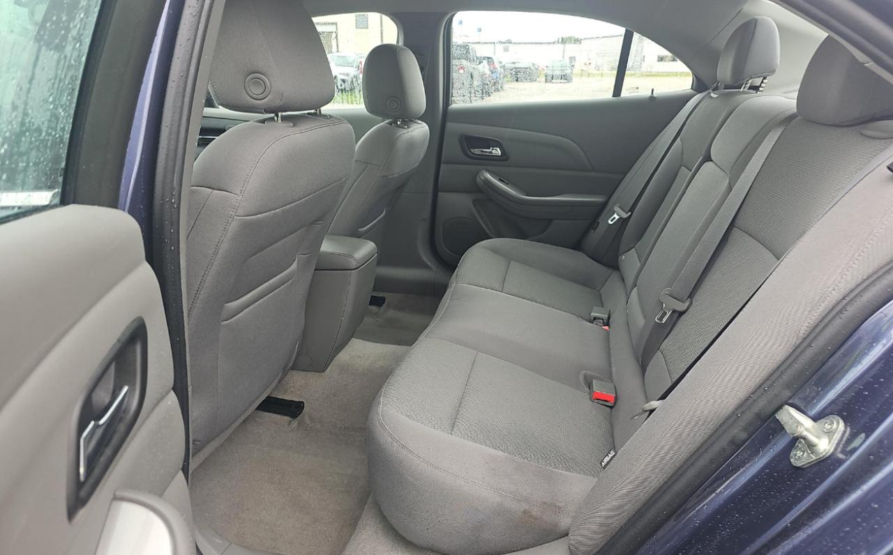 Chevrolet Malibu  2015