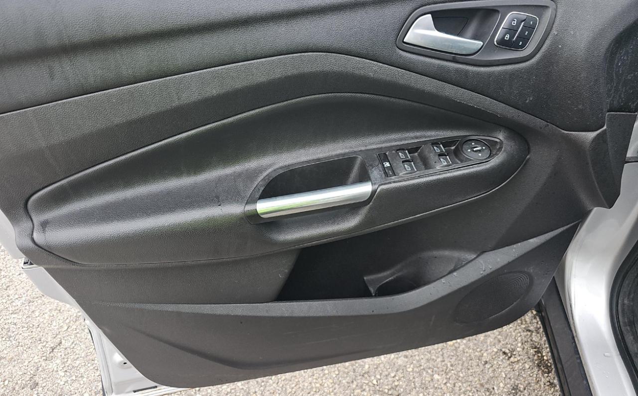 Ford Escape  2015