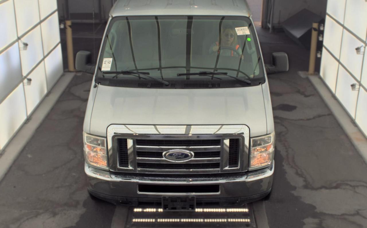 Ford Econoline Wagon  2014