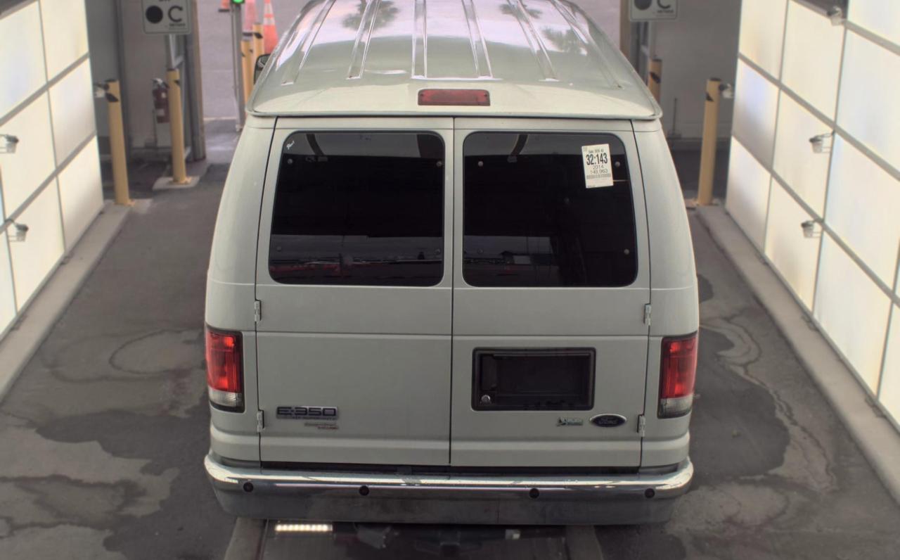 Ford Econoline Wagon  2014