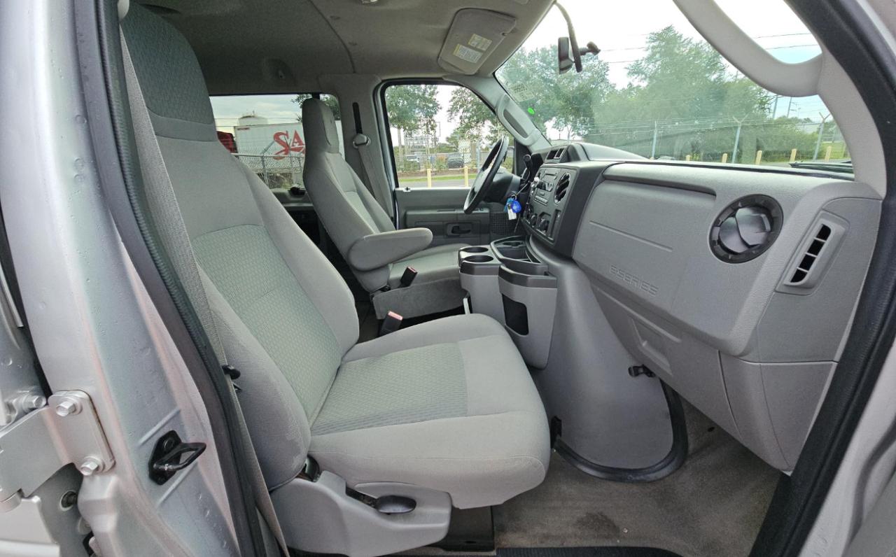 Ford Econoline Wagon  2014