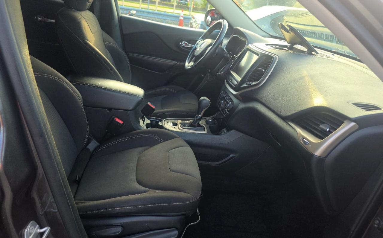 Jeep Cherokee  2015