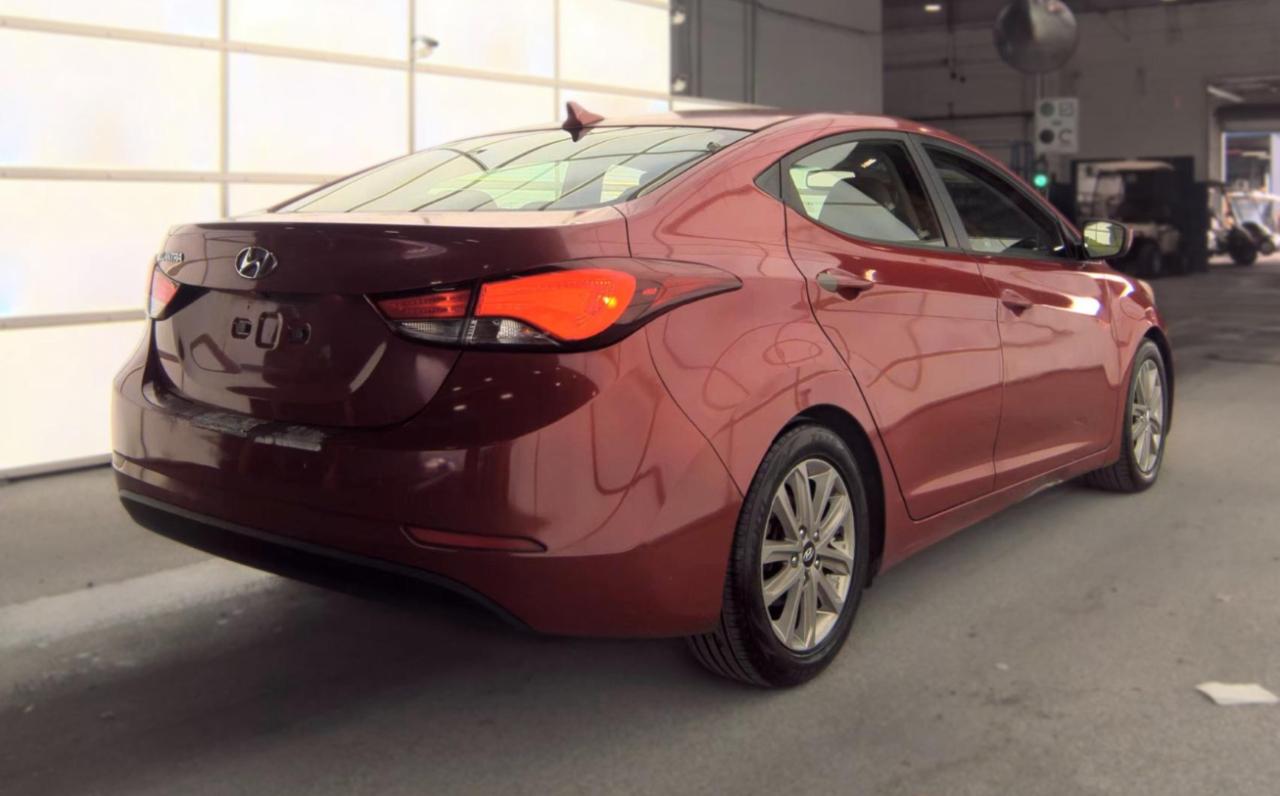 Hyundai Elantra  2015