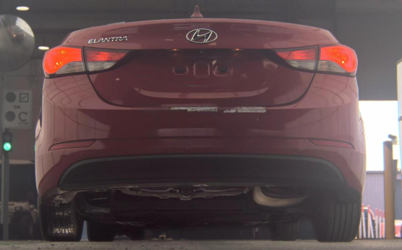 Hyundai Elantra  2015
