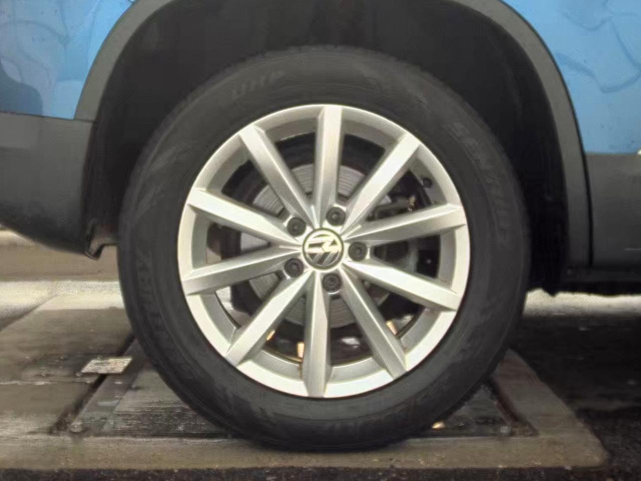 Volkswagen Tiguan  2017