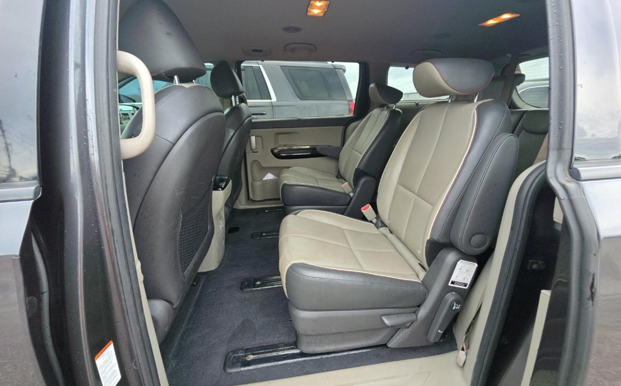 Kia Sedona  2016