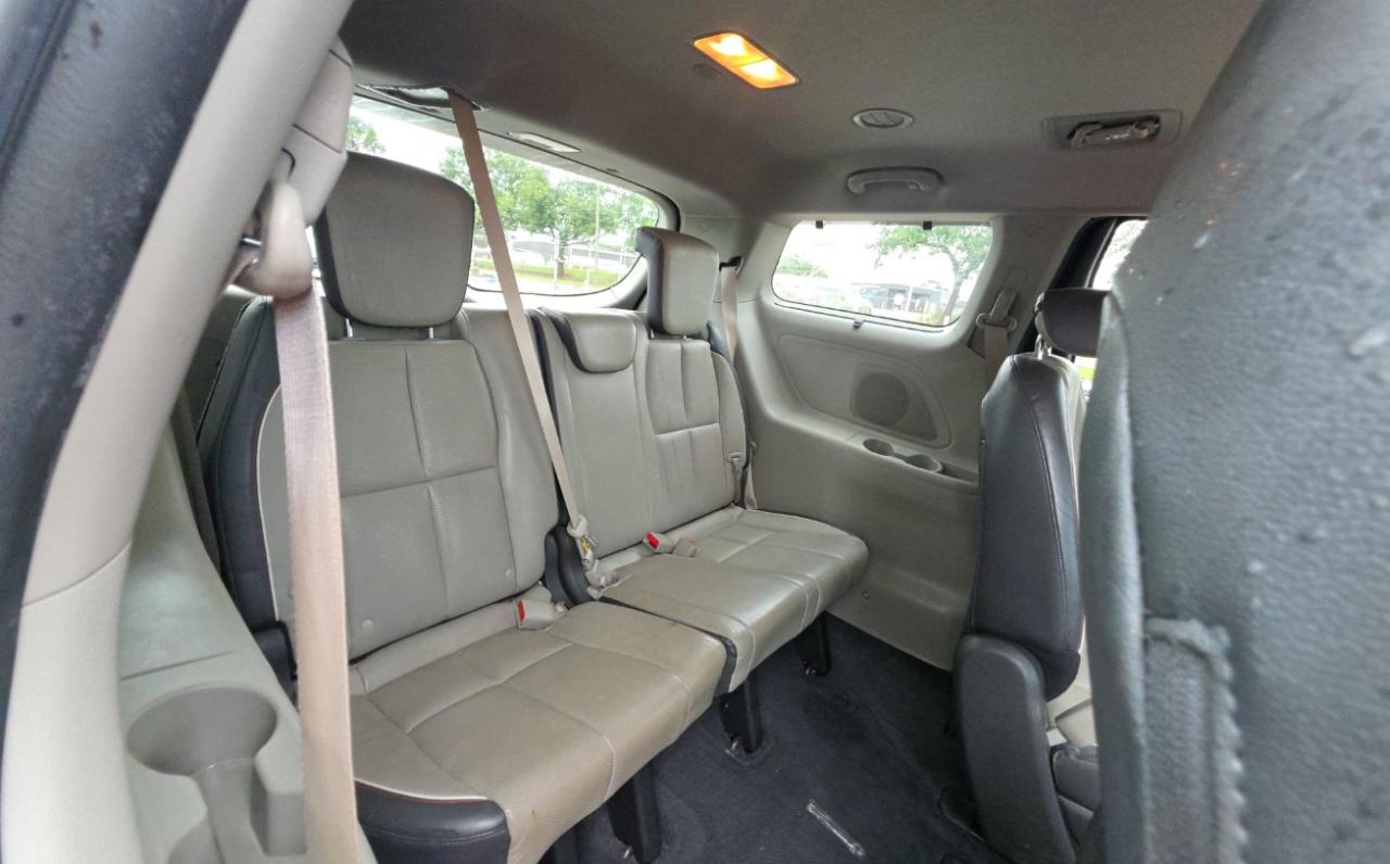 Kia Sedona  2016
