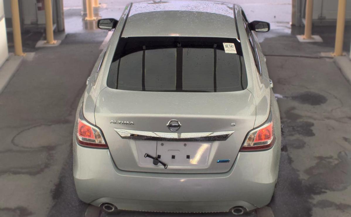 Nissan Altima  2014