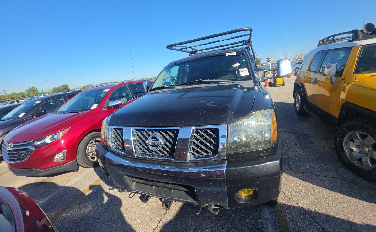 Nissan Titan  2004