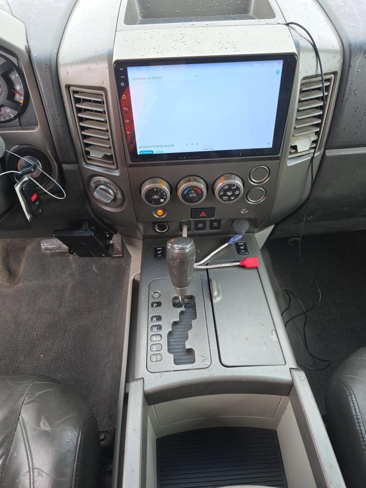 Nissan Titan  2004