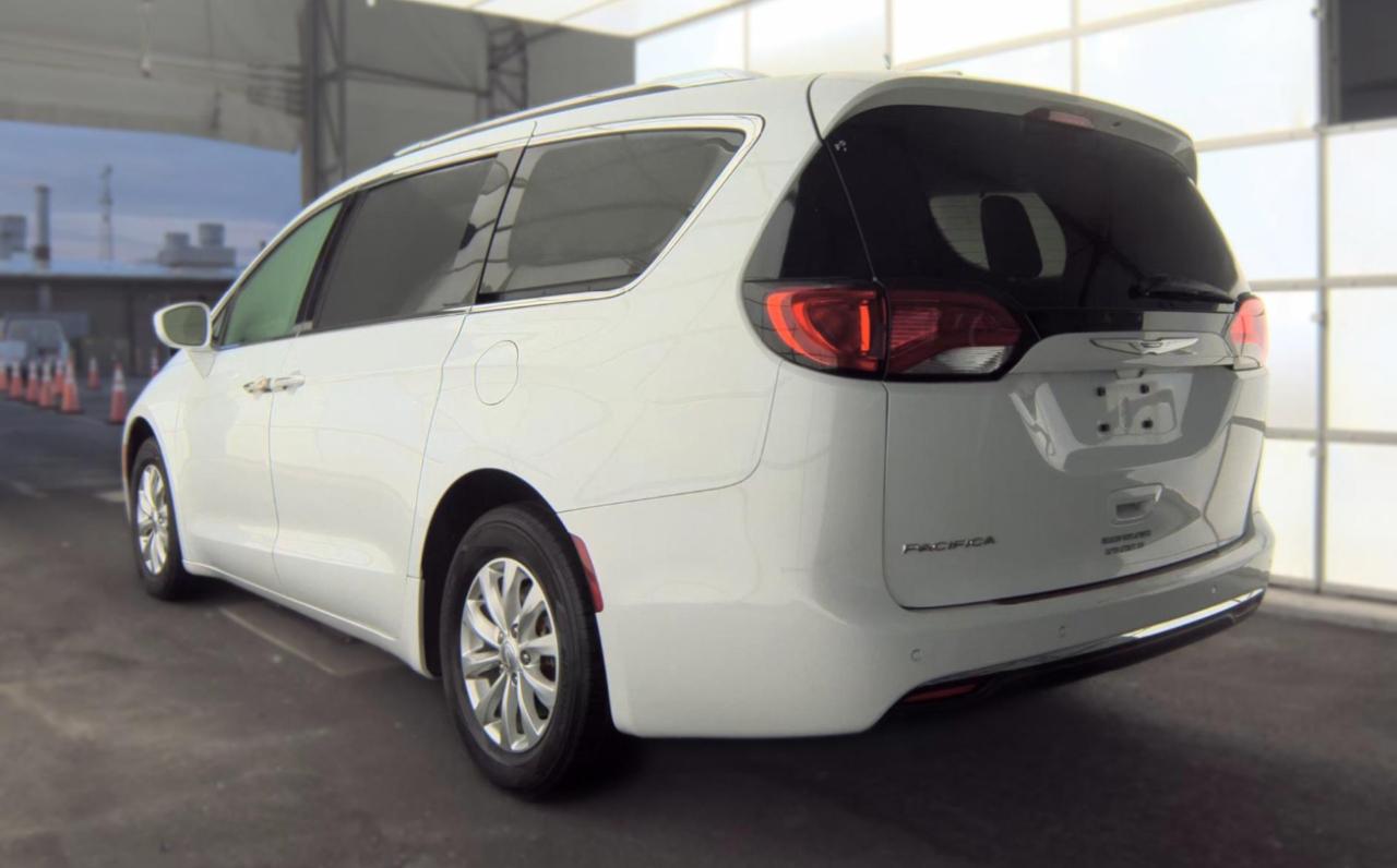 Chrysler Pacifica  2019
