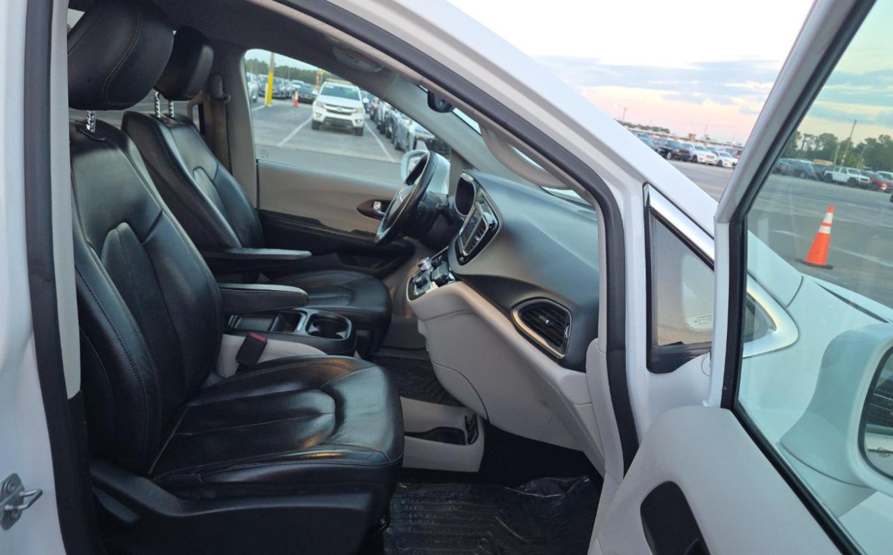 Chrysler Pacifica  2019