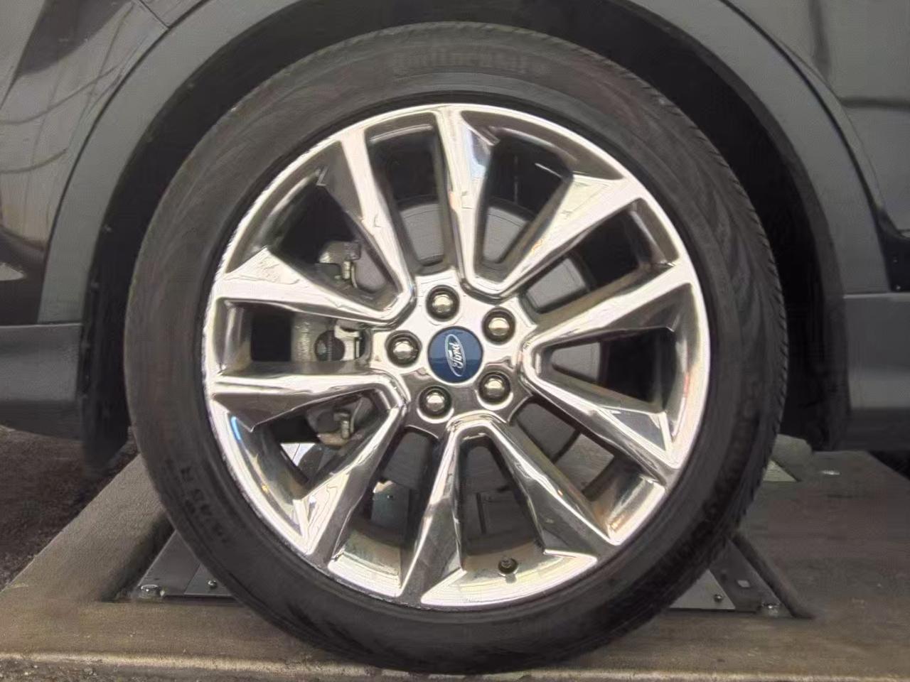 Ford Escape  2015
