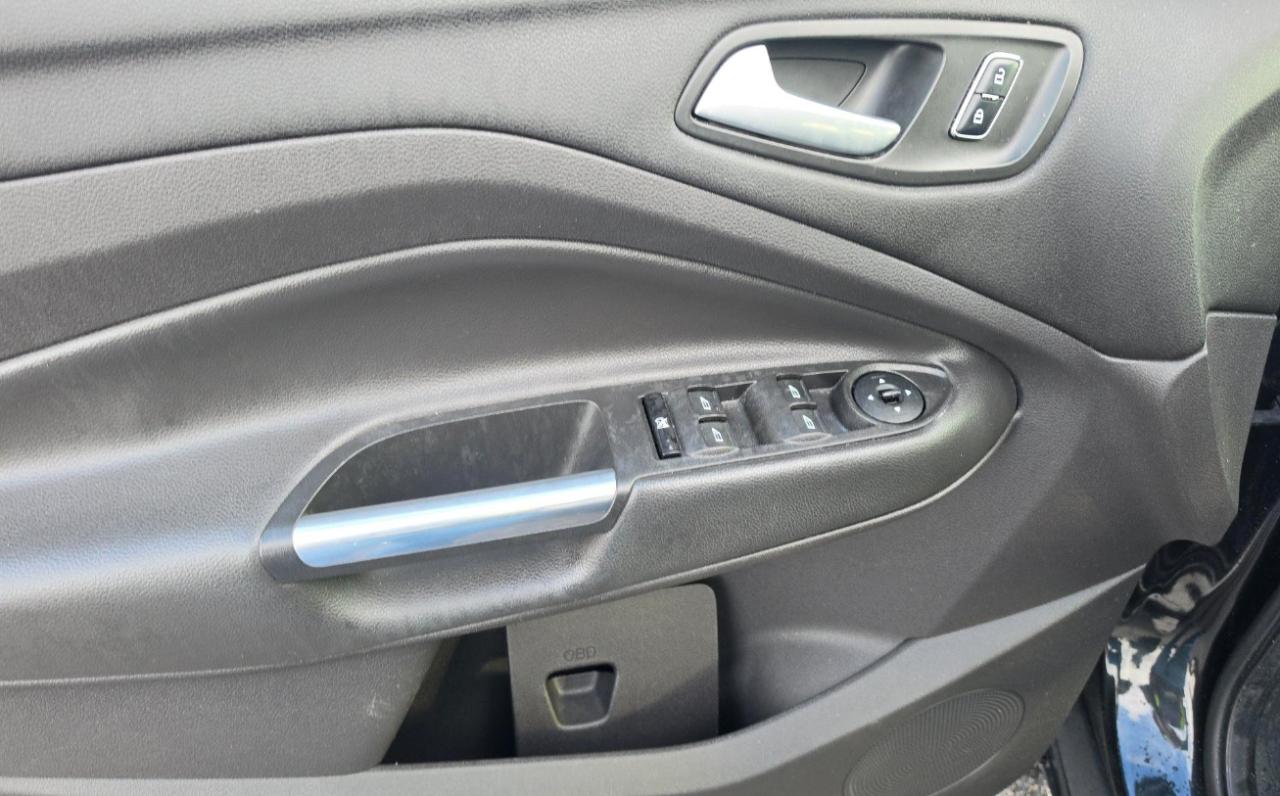 Ford Escape  2015