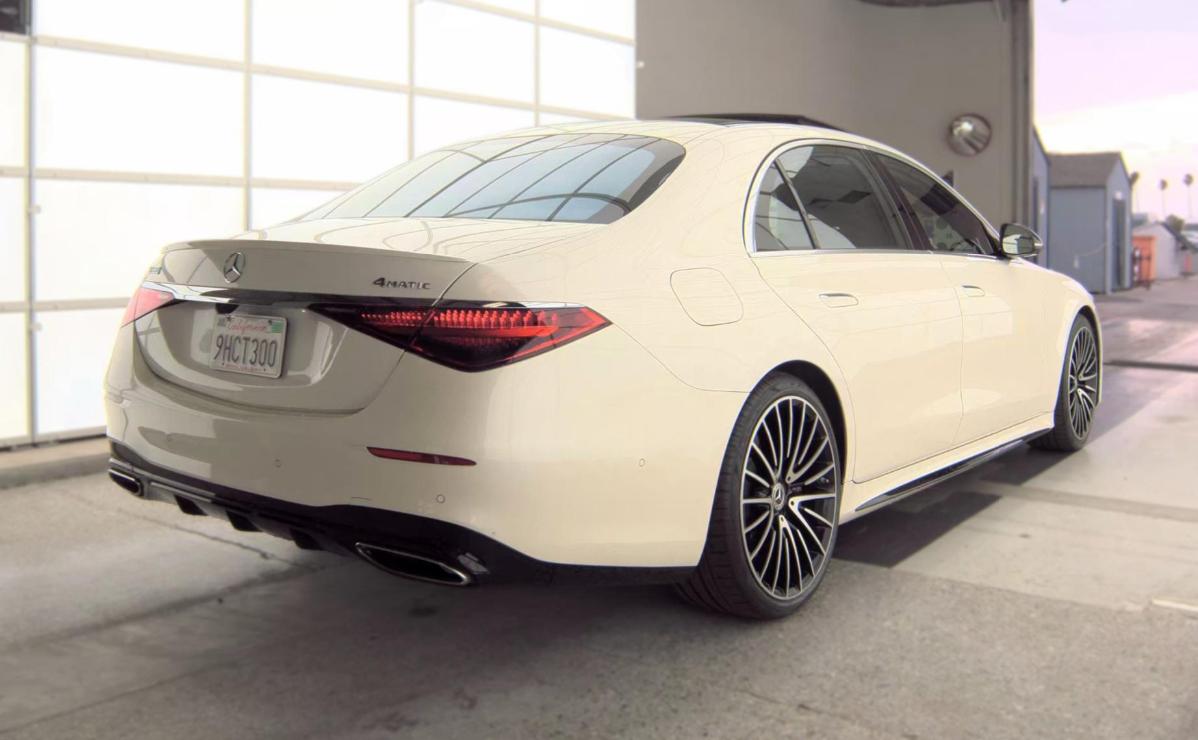 Mercedes-Benz S-Class  2022