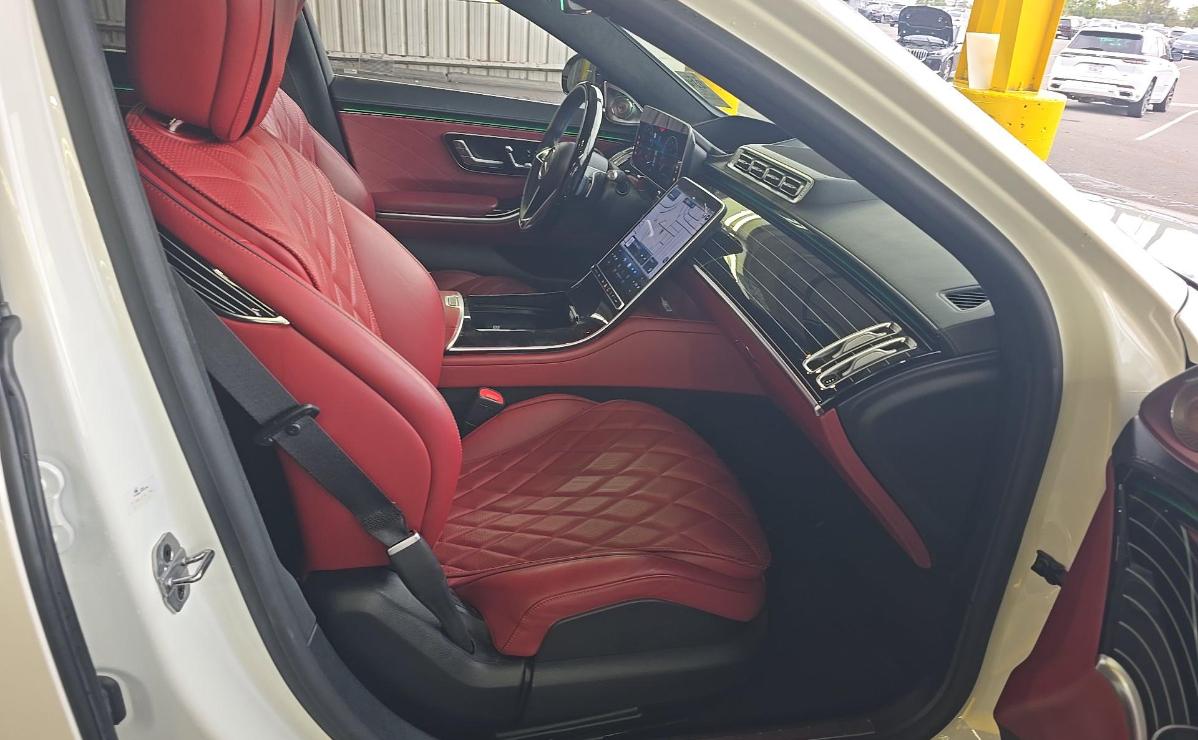 Mercedes-Benz S-Class  2022