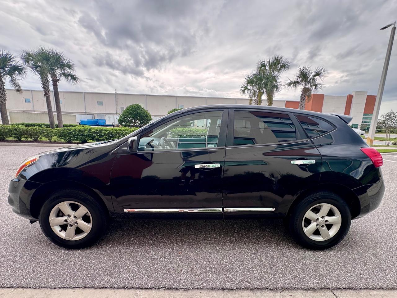 Nissan Rogue  2013