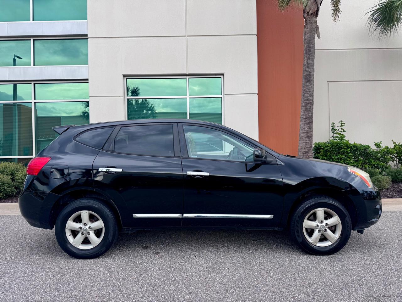 Nissan Rogue  2013
