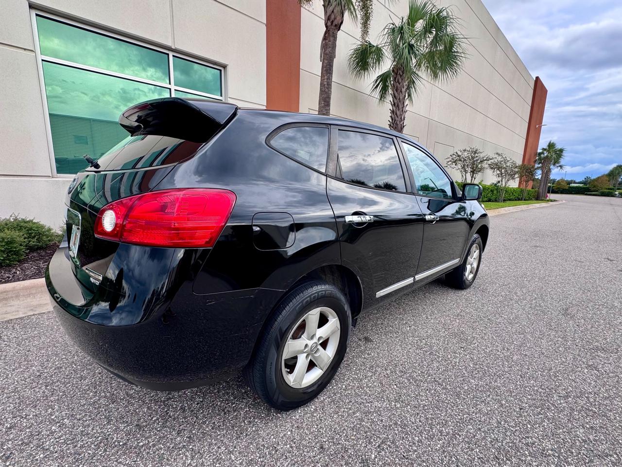 Nissan Rogue  2013