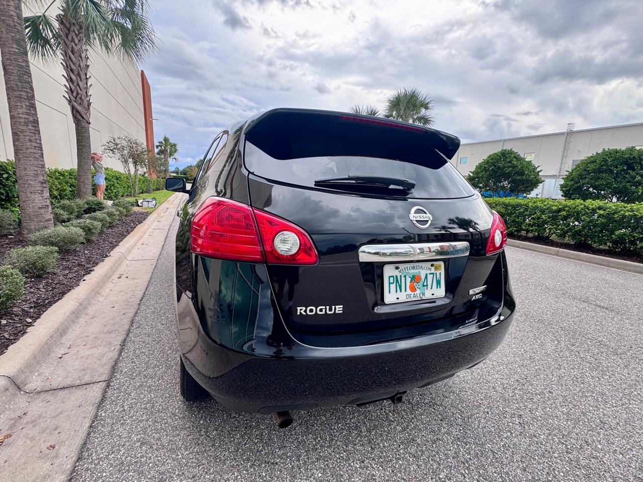 Nissan Rogue  2013