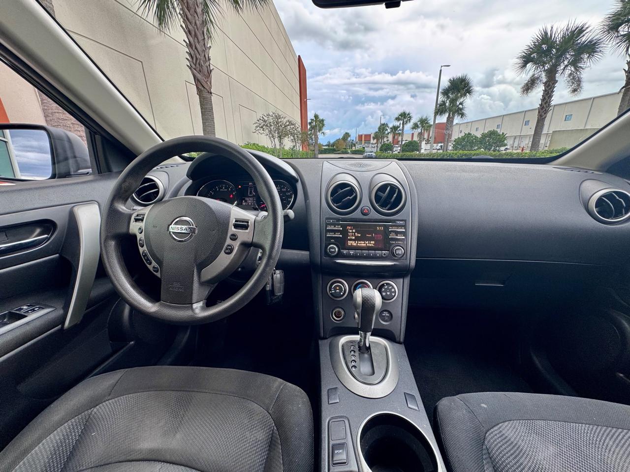 Nissan Rogue  2013