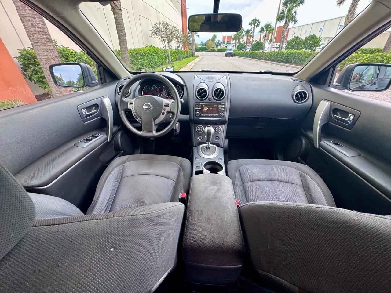 Nissan Rogue  2013