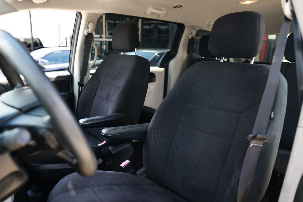 Dodge Grand Caravan  2011
