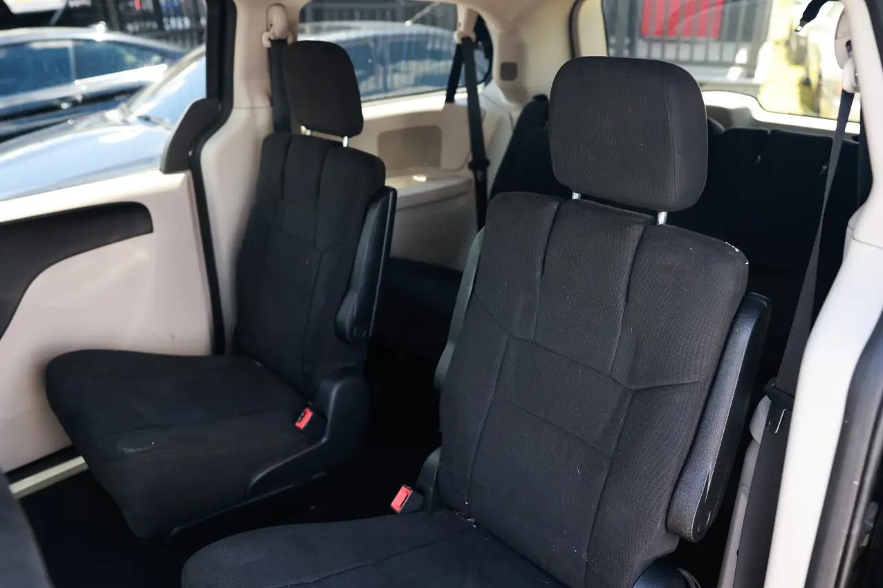Dodge Grand Caravan  2011