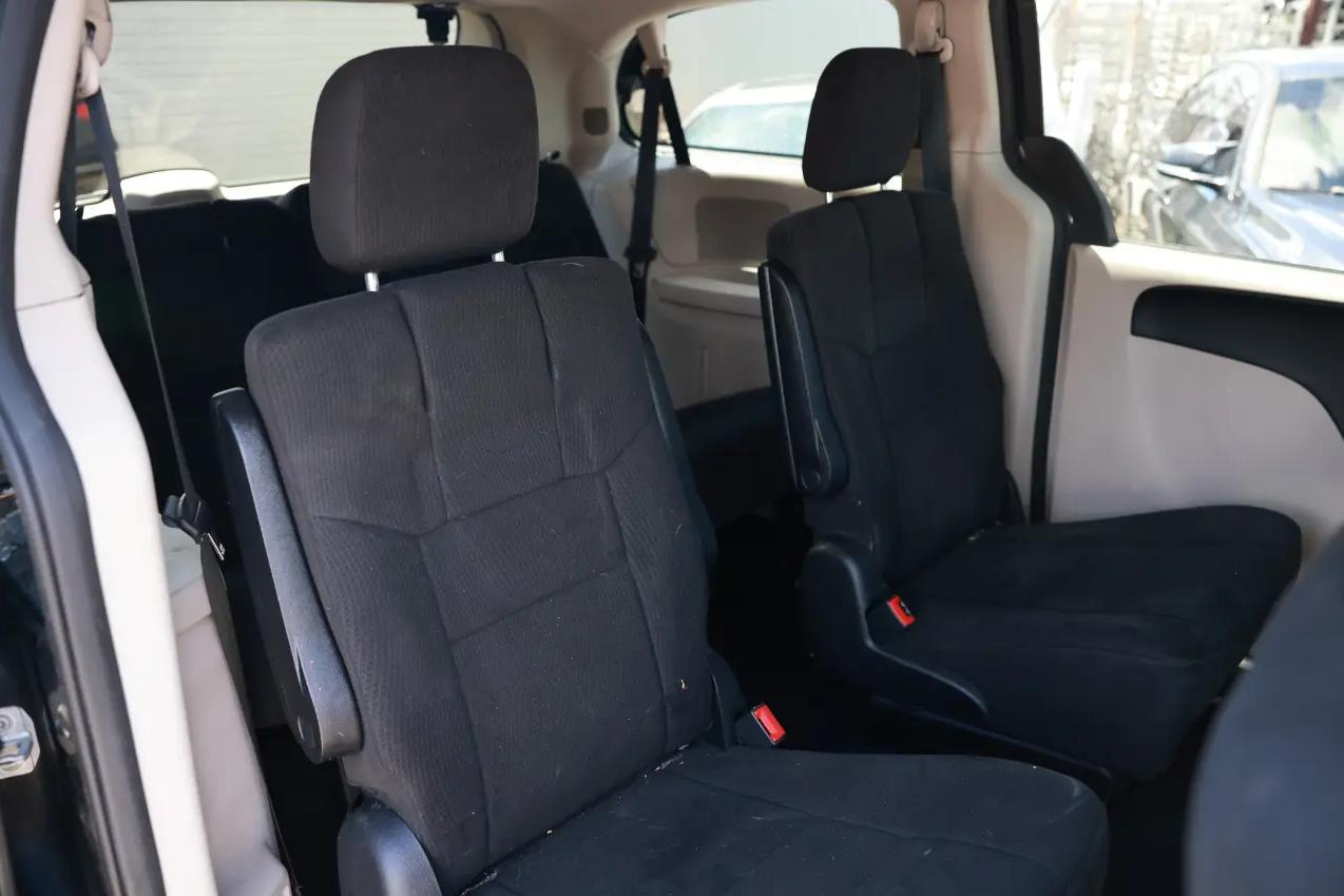 Dodge Grand Caravan  2011