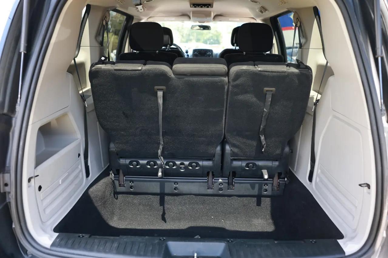 Dodge Grand Caravan  2011