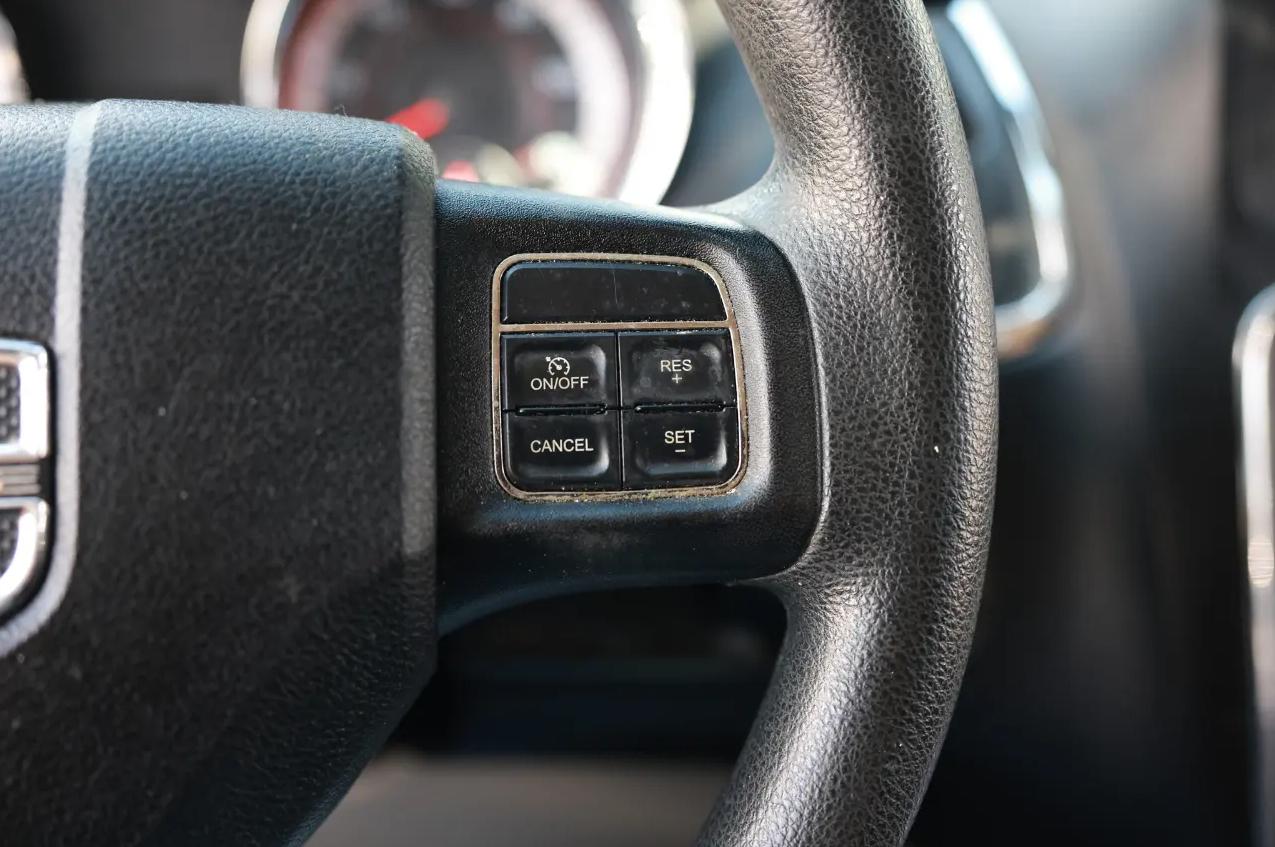 Dodge Grand Caravan  2011
