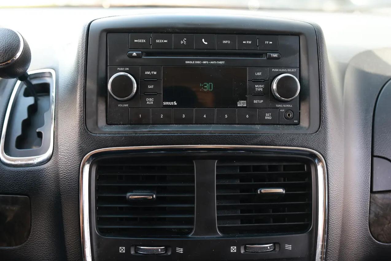 Dodge Grand Caravan  2011